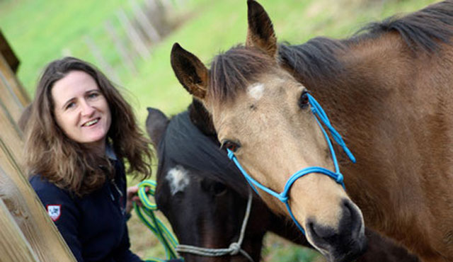 Advice, nutrition and equine behavior with Sabrina PEYRILLE